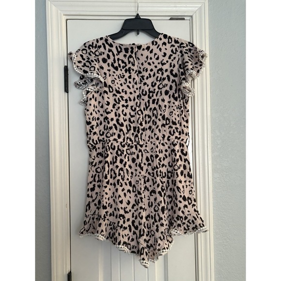 Savanna Jane Shorts Romper Womens Medium Cream Animal Print Embroidered Boho - Picture 8 of 8
